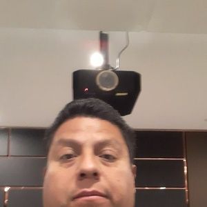 Meet your Posher, Efraín